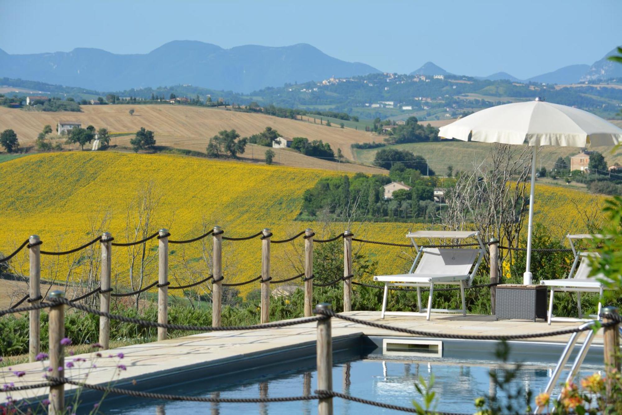 Villa Casale Dei Cinque Colli Ostra Exterior foto